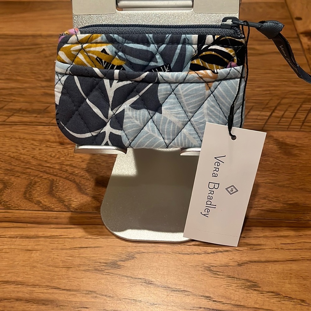 VERA BRADLEY ZIPPER COIN POUCH. NWT